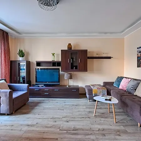 Sz7-66 Apartment *